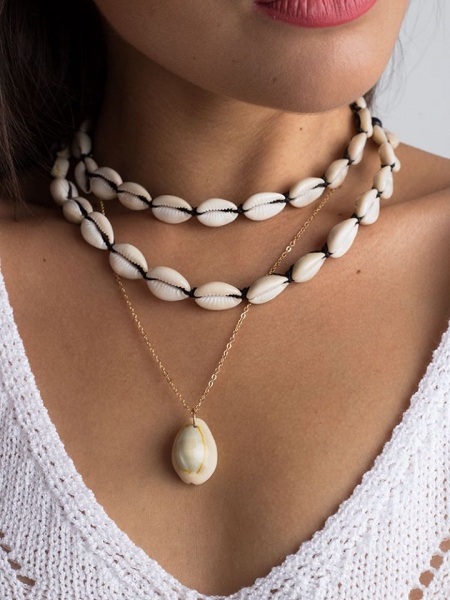 SEASHELL CHOKER