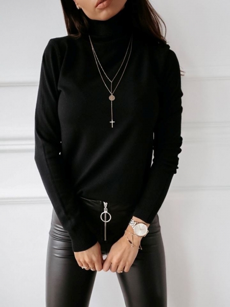 TRISHA BLACK TURTLENECK