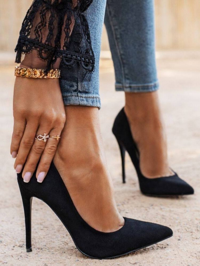 CHICAGO BLACK SUEDE PUMPS