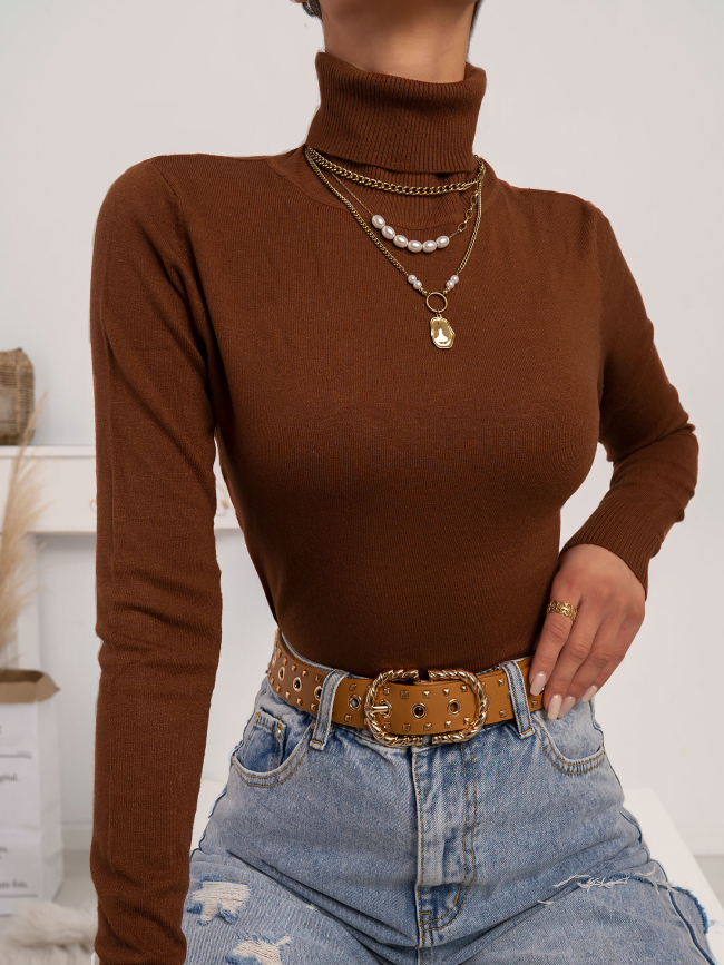 TRISHA CHOCO TURTLENECK