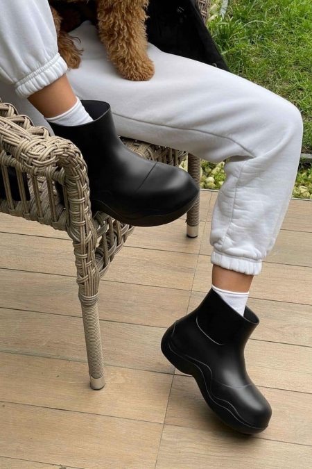 RUBBER RAINBOOTS BLACK