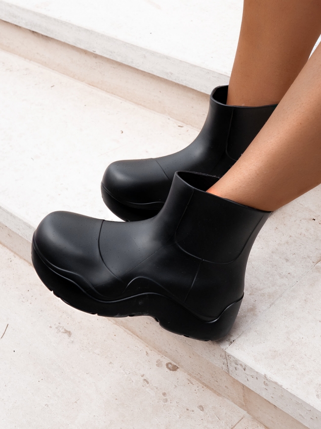 RUBBER RAINBOOTS BLACK