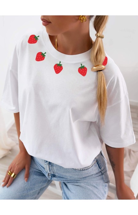 WHITE TSHIRT WITH STRAWBERRIES - CHEESECAKE