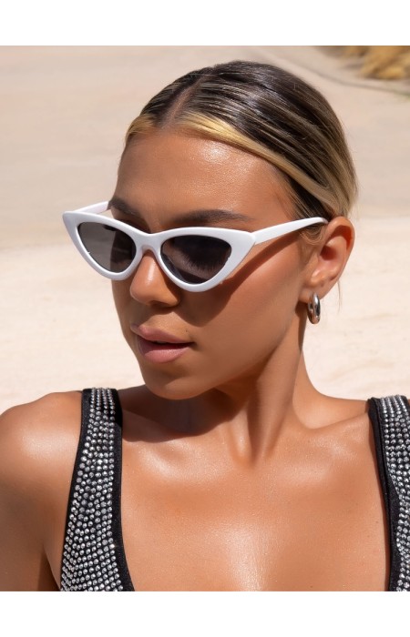 ZOE WHITE SUNNIES