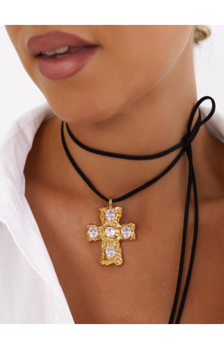 NECKLACE WITH A CROSS - GOLDCROSS