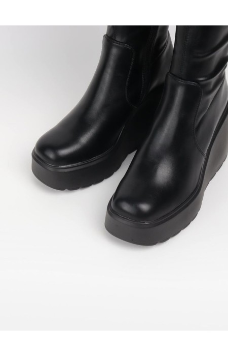 BLACK  PLATFORM BOOTS - BELFAST