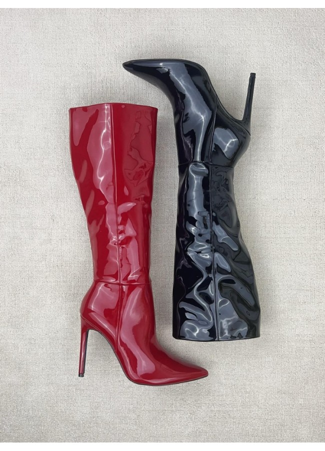 RED BOOTS - BATERLY