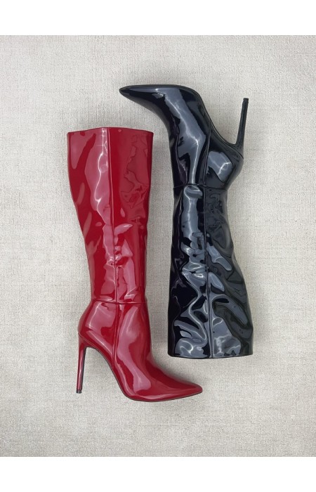 RED BOOTS - BATERLY