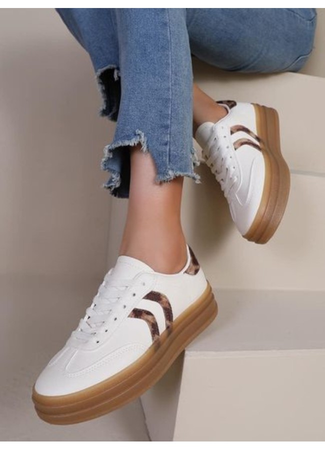 WHITE SNEAKERS - BELATO