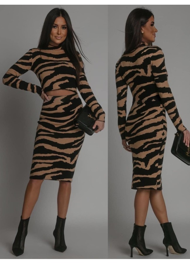 KNITTED BROWN ZEBRA SET -...