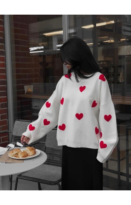 WHITE KNITTED WITH RED HEARTS - CUTENESS