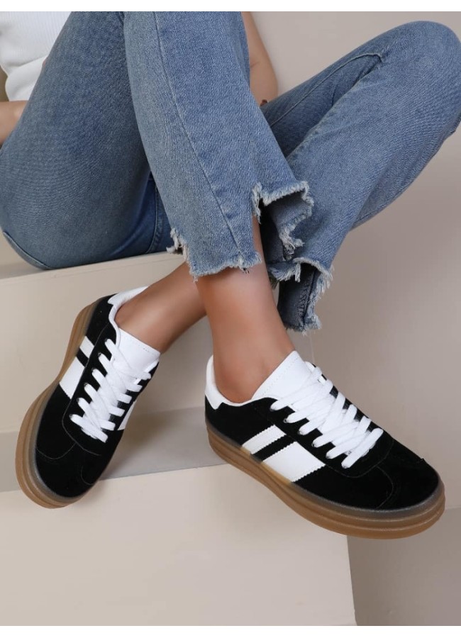 BLACK SNEAKERS - ADILO