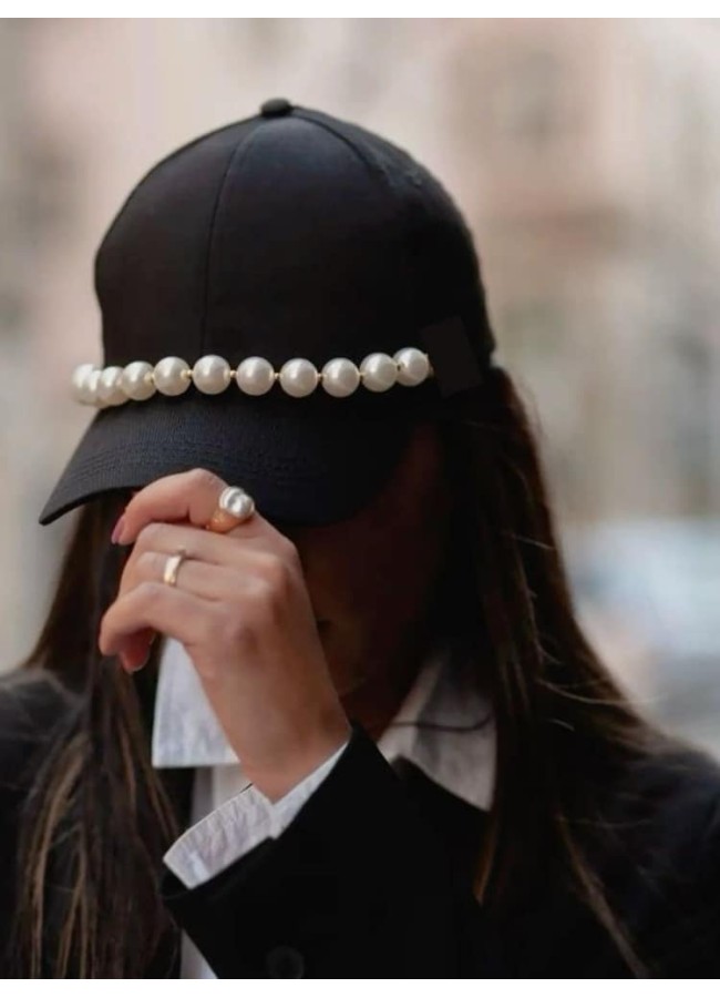 HAT WITH PEARLS - SUSAN