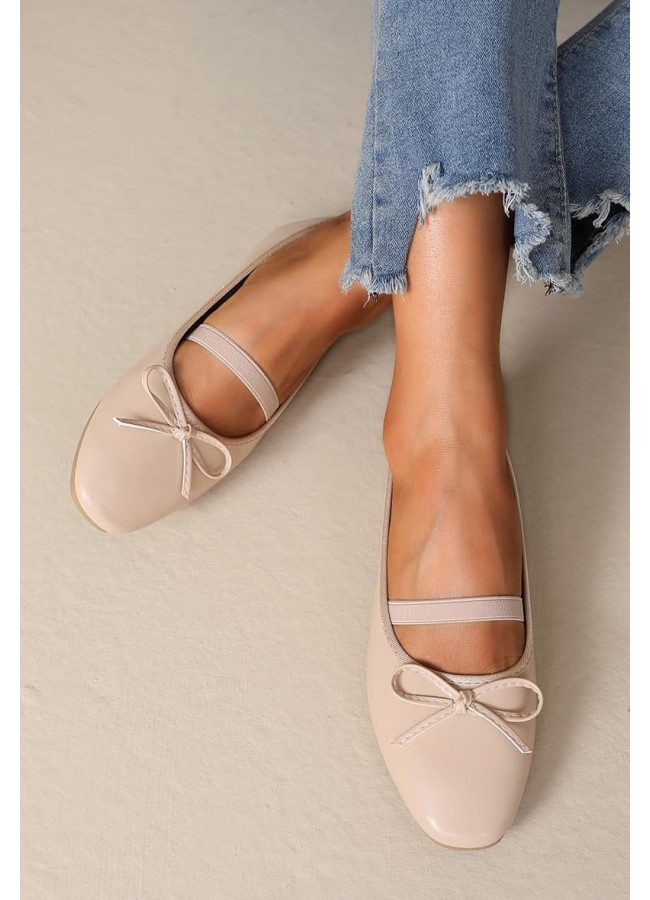 BEIGE BALLERINAS - POETA